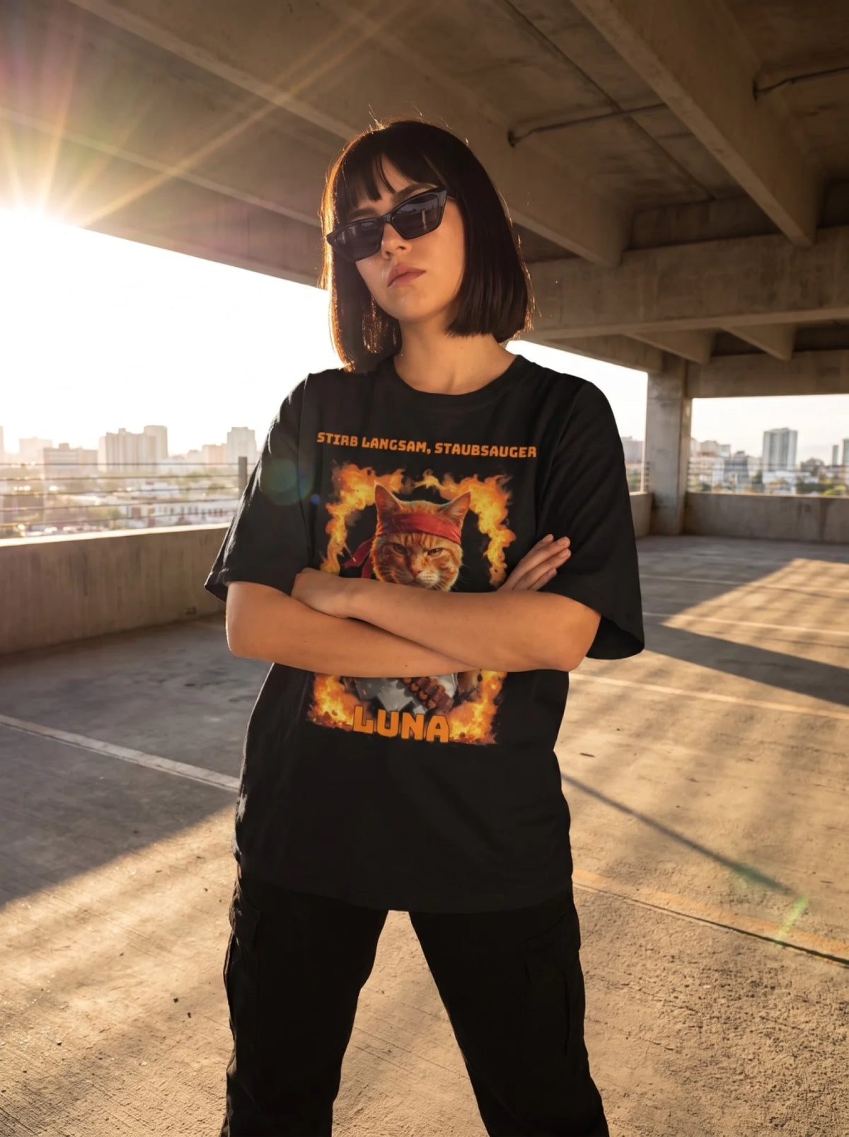 stirb-langsam-staubsauger-katzen-shirt-model