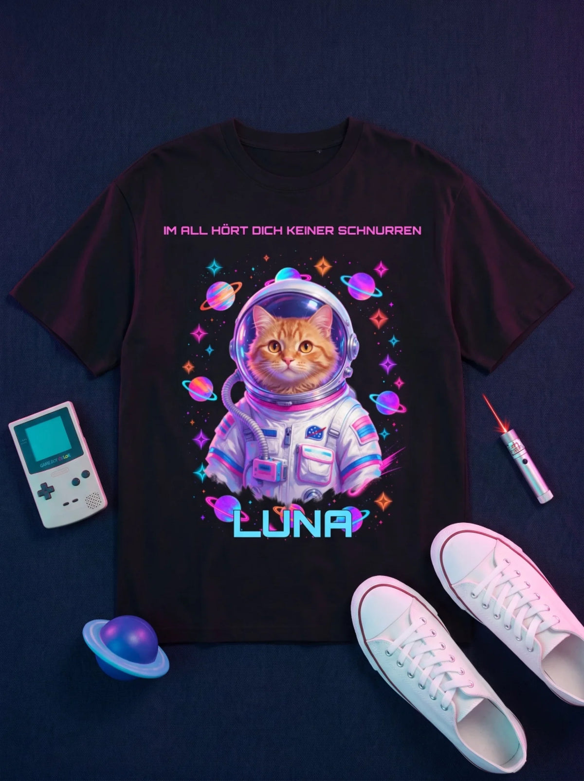 im-all-hoert-dich-keiner-schnurren-katzen-shirt-flatlay