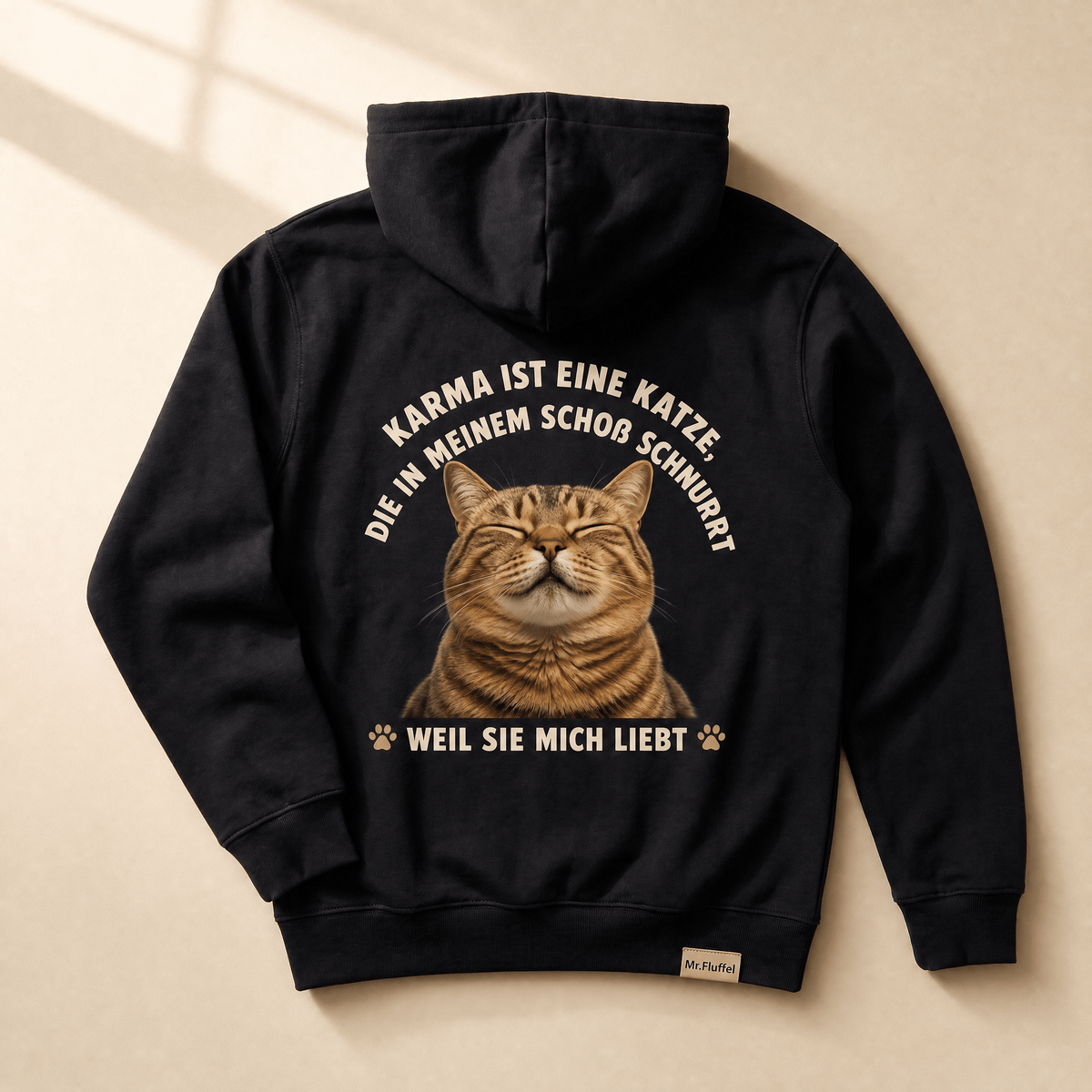 Premium Hoodie Karma ist eine Katze – Kuscheliger Hoodie mit Katzenspruch von Mr. Fluffel