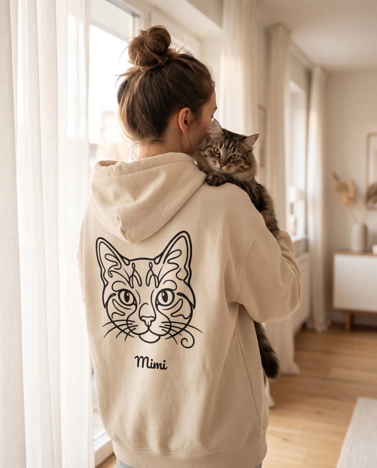 linienkatze-hoodie-model