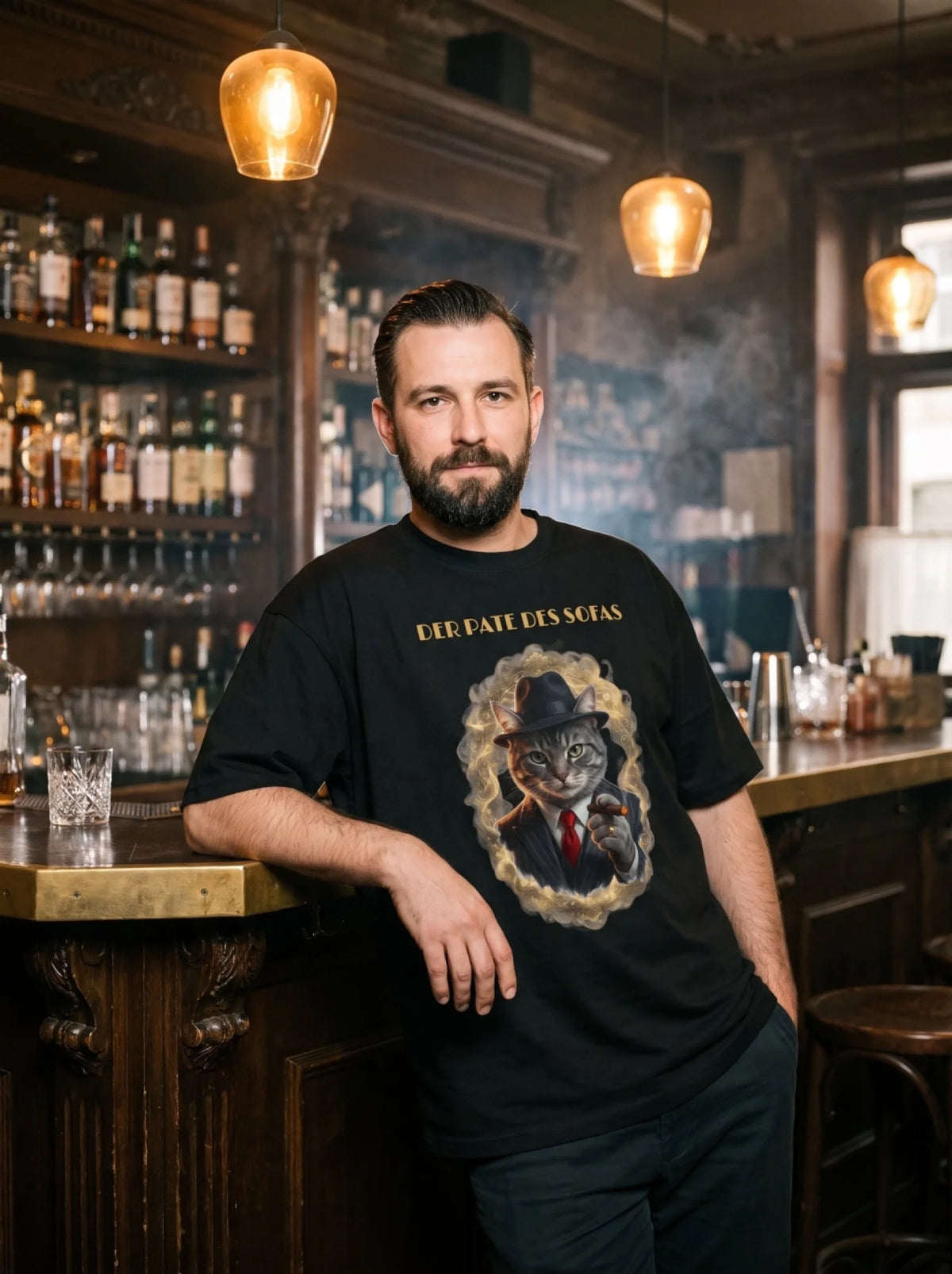 der-pate-des-sofas-katzen-shirt-model