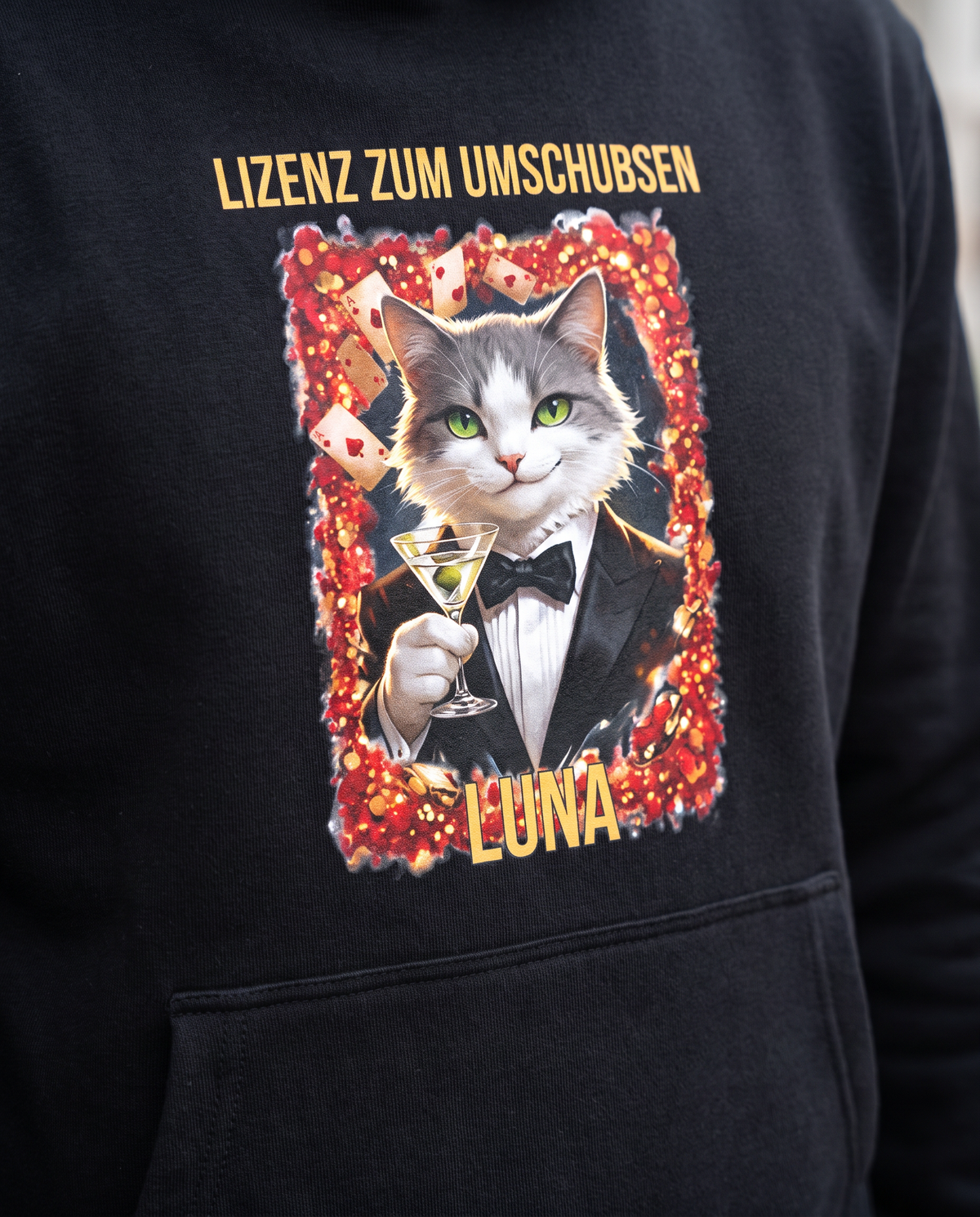 lizenz-zum-umschubsen-katzen-hoodie-closeup